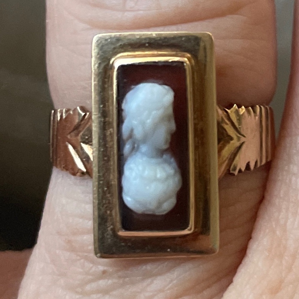 Late Victorian Antique Cameo Ring